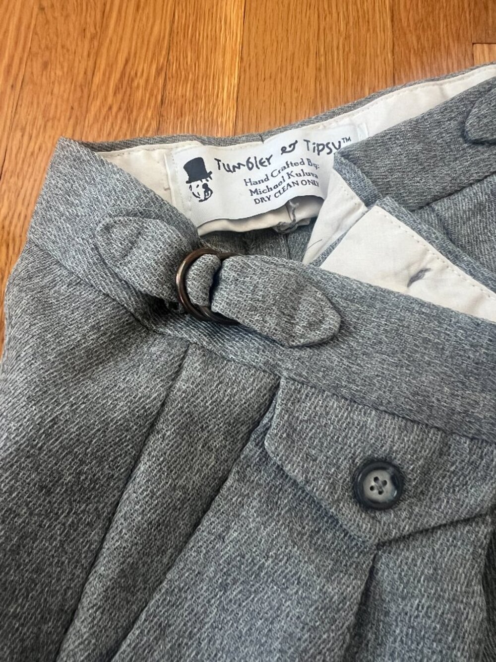 Tumbler & Tipsy by Michael Kuluva Grey Side Tab Pants - Unisex 30x24 - Picture 7 of 8